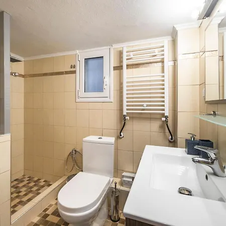 P Deluxe 4 * Thessaloniki
